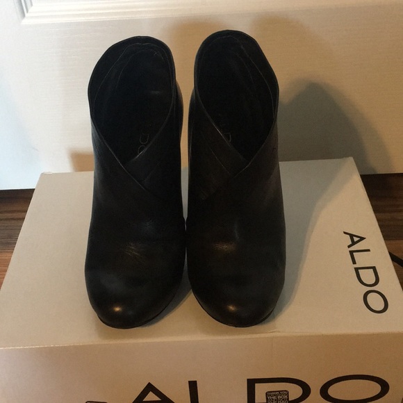 Aldo - ankle high stiletto booties - Picture 2 of 7